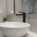 ⁦خلاط مغسلة كونزا أوركس 25 سم - أسود مطفي⁩ - الصورة ⁦2⁩