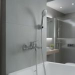 ⁦طقم خلاط حوض استحمام كونزا أوركس - فضي مصقول⁩ - الصورة ⁦5⁩