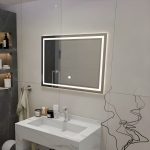 ⁦مرآة حمام مستطيلة مع إضاءة ليد 80×60 سم - (TC-813)⁩ - الصورة ⁦5⁩