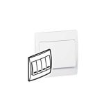 ليجراند - مفتاح رباعي - خطين - 10 أمبير - 250 فولت - أبيض - مع لمبة بيان