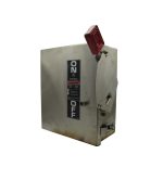 جنرال إليكتريك - مفتاح سلامة - بدون فيوز - 3 أقطاب 100 أمبير - 240 فولت - خارجي