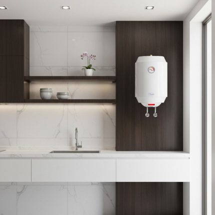 سخان مياه كهربائي 30 لتر عمودي نحيف الخزف السعودي - سيروزا