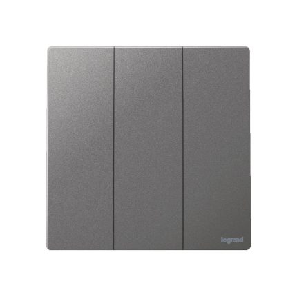 ليجراند - مفتاح ثلاثي ماليا - خط واحد - 16 أمبير - 250 فولت - لون فضي غامق