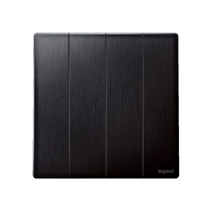 ليجراند - مفتاح رباعي ماليا - خطين - 16 أمبير - 250 فولت - لون أسود