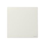 ليجراند - مفتاح مفرد - 3 خط - وسط - 20 أمبير - 250 فولت - لون أبيض