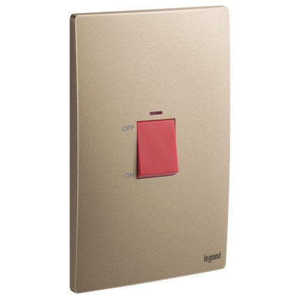 ليجراند - مفتاح مكيف ماليا - 45 أمبير - 250 فولت - مع لمبة بيان - لون برونزي غامق