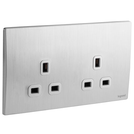 ليجراند - فيش ماليا مجوز - 13 أمبير - 250 فولت - المواصفات البريطانية - لون ألومنيوم