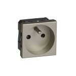 ليجراند - مقبس Arteor، فرنسي، 10A/16A، 250V، 2P+E، 2 موديول، Shuttered، Champagne