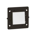 ليجراند - مفتاح أرتيور وسط - مفرد - 10 أمبير - مربع - أبيض