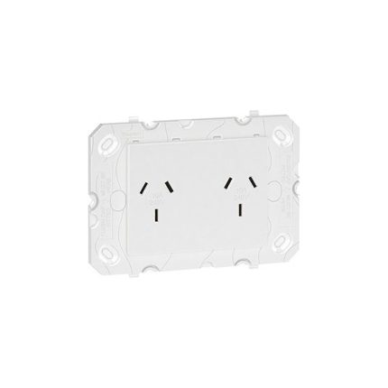 ليجراند - فيش أرتيور مزدوج 2P+E - أسترالي - 10 أمبير - 4 موديول - مربع - أبيض
