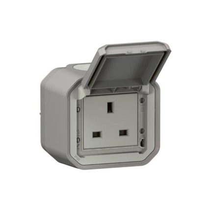 ليجراند - مأخذ كهربائي Plexo، IP55، British Standard، 13A 250V، تركيب سطحي، رمادي