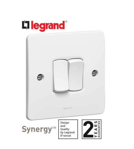 ليجراند - مفتاح مجوز سينرجي - 10 أمبير - خطين - 250 أمبير - أبيض