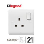 ليجراند - فيش مفرد بمفتاح سينرجي - 13 أمبير - 250 فولت - أبيض