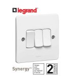 ليجراند - مفتاح ثلاثي سينرجي - 10 أمبير - خط واحد - 250 أمبير - أبيض