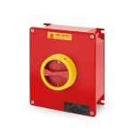 سكامي - مفتاح فصل مغلق (AC22A/AC23A)، 32A، 3P + N، IP65، 168x192x80mm، FR1 IK10، طوارئ أصفر/أحمر، مقاوم للحريق، 1xNA+1xNC