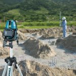 ⁦جهاز قياس المسافات بالليزر أخضر قابل للشحن، 4 خطوط، 12 فولت، 1.6 كجم⁩ - الصورة ⁦3⁩