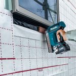 ⁦ماكينة تثبيت المسامير لاسلكي، 40 فولت ، طول المسمار 15 مم ~ 40 مم، سعة مستودع الدبابیس 100 قطعة، 1.9 كجم⁩ - الصورة ⁦3⁩