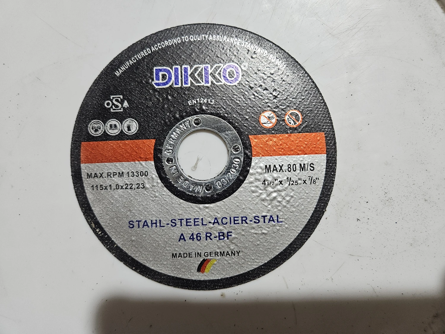 DIKKO 4.5" Ultra-Thin Metal & Steel Cutting Disc (115 x 1.0 x 22.23 mm) – Made in Germanyدسك قص حديد واستيل ديكو 4.5 بوصة (115 × 1.0 مم) – صنع في ألمانيا (DIKKO)