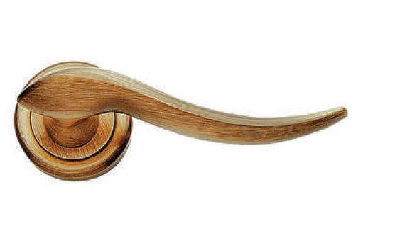 Kale 981 Bronze Door Handle with Rose.