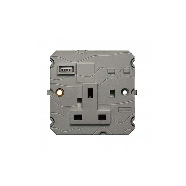 ليجراند - فيش أرتيور - 13 أمبير - 250 فولت - BS - مع شاحن USB من النوع A - قطب واحد - مغنيسيوم