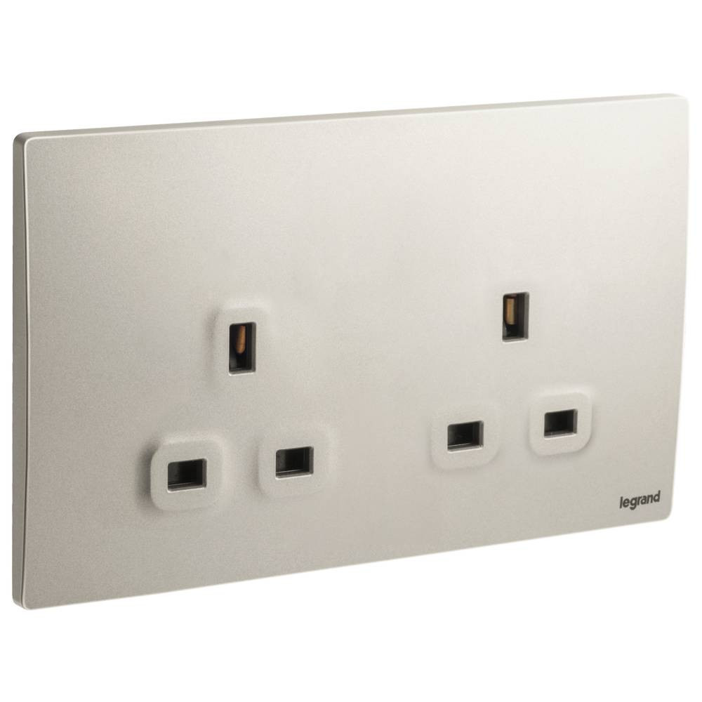Legrand - Malia Plug - 13 Amp - 250 Volt - British Specifications - Beige