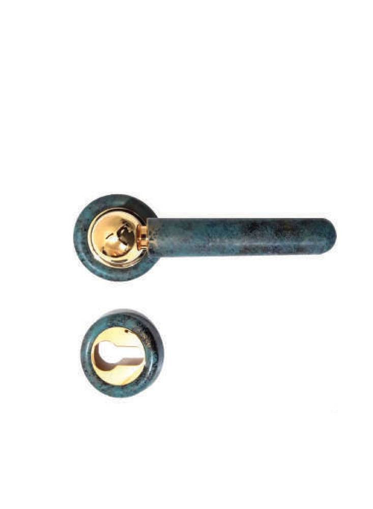 Kale gold door handle with green handle rose