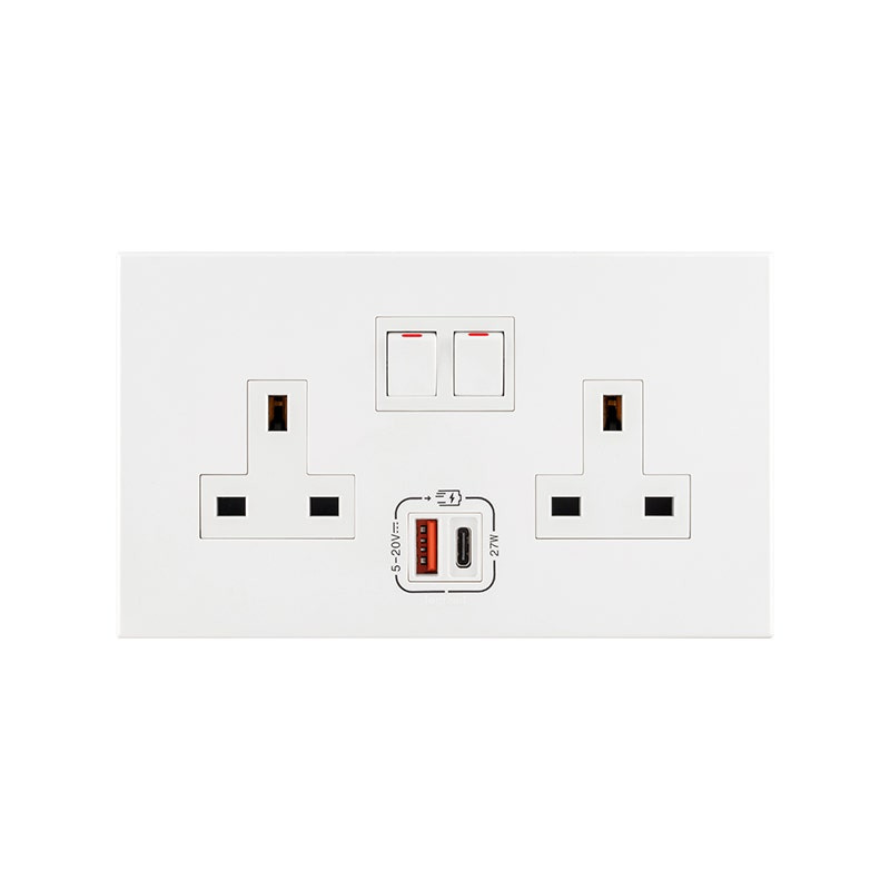 LEGRAND - Socket Arteor, BS, 13A, 250V, DP Switched, 2 Gang, with USB A + USB C 27W Power Delivery, White