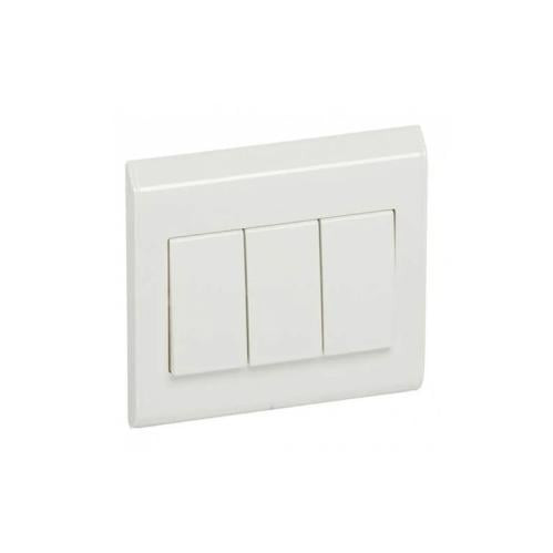 Legrand 16A Triple Wide Switch (Blanco S)