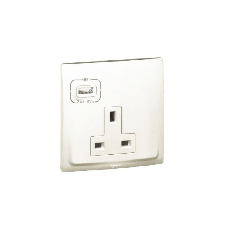 DISCONTINUED LEGRAND - British Standard Socket Outlet with USB Charger Mallia, 1 Gang Single Pole Unswitched, 13 A 250 V~ 