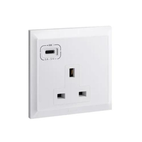 Legrand Single Plug with Type-C Charger Port - 18W - White - 617665