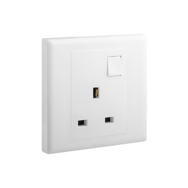 ليجراند - مقبس إلوي، بريطاني، مفرد، ثنائي القطب، Switched، 13A، 250V، أبيض