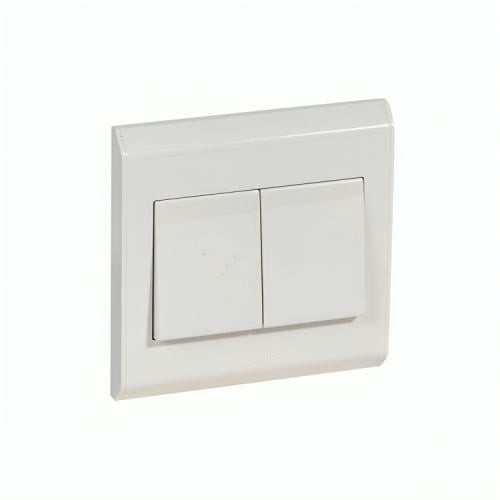 Wide socket wrench - 16 amp from Legrand (Blanco S)
