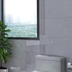 ⁦بلاط جدران 30×60×0.9 سم - رمادي فاتح رخامي⁩ - الصورة ⁦3⁩