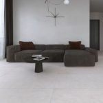 ⁦بلاط أرضيات بورسلان 60×120×1.0 سم - رمادي فاتح⁩ - الصورة ⁦2⁩