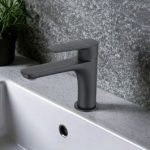 ⁦خلاط مغسلة مونو 14 سم ريو - أسود⁩ - الصورة ⁦2⁩