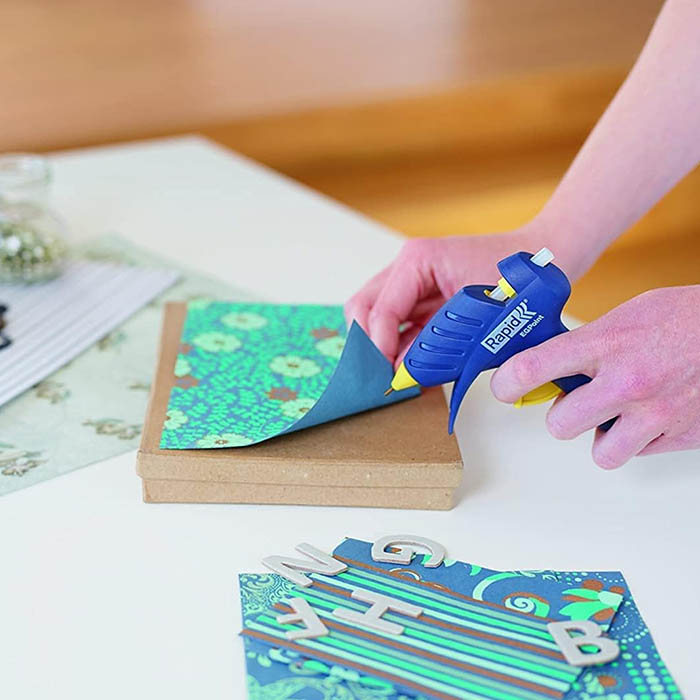 kTI7jzeUBYmR.jpg Small Hot Melt Glue Gun, 7mm, 80 Watt, 240 Volt - Image 1