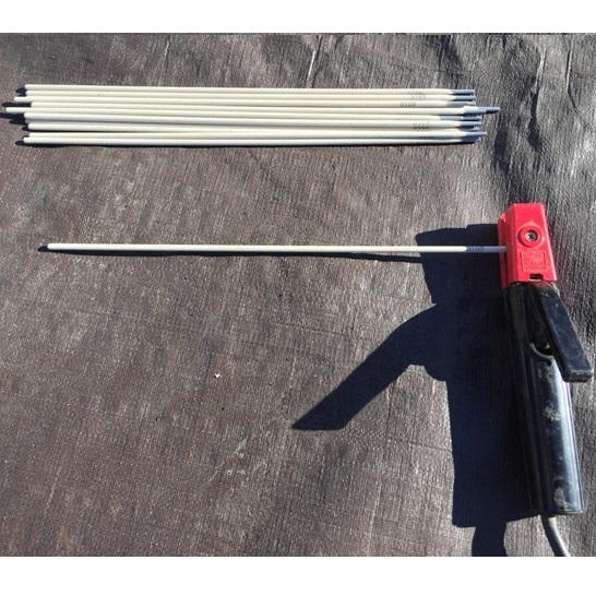 welding-electrode-2.jpg Carbon Steel Box Stick Electrode - Image 1