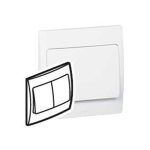 ليجراند - مفتاح مجوز ماليا - خط واحد - 20 أمبير - 250 فولت - أبيض